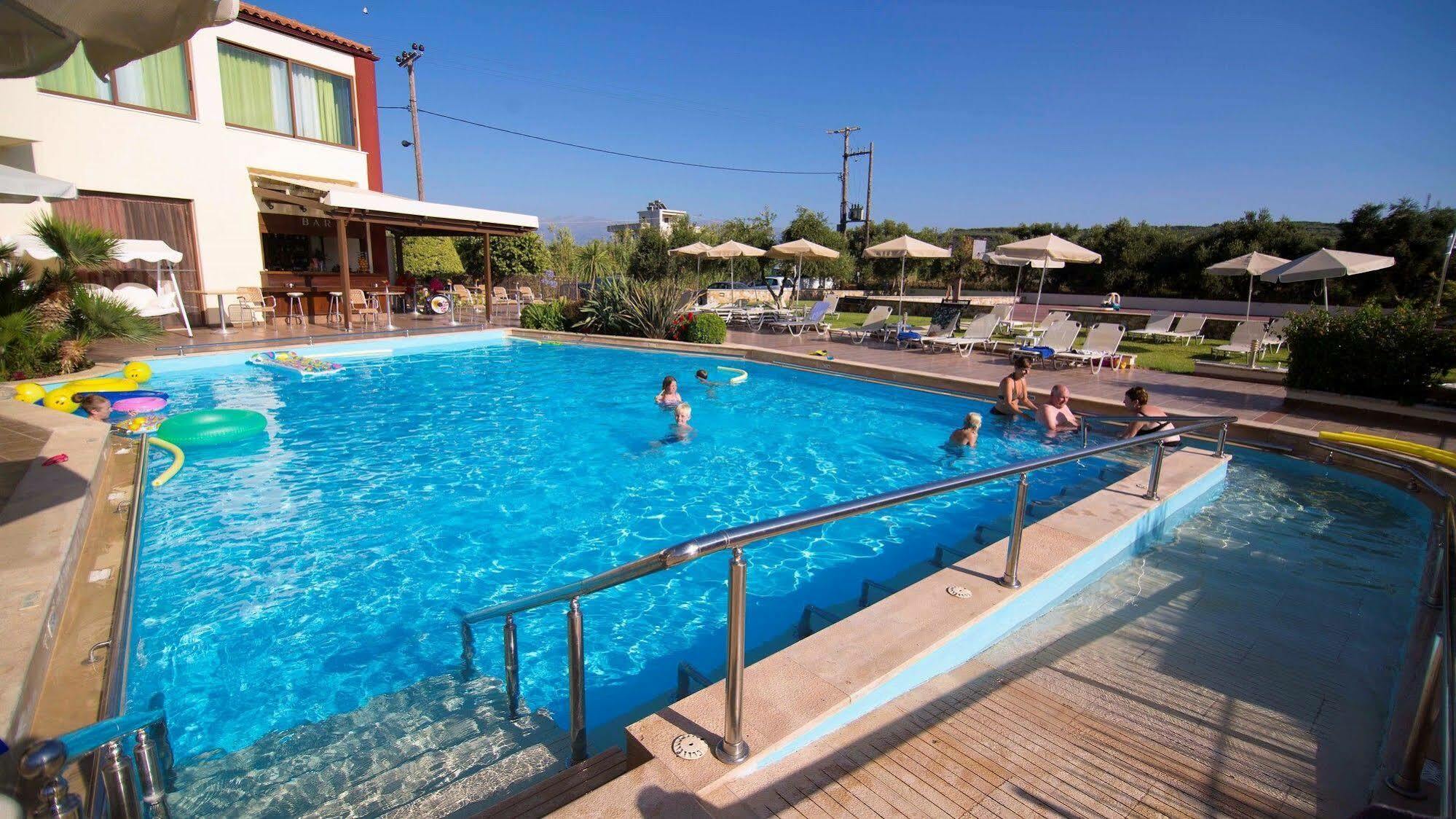 Eria Resort For People With Special Abilities Máleme Ngoại thất bức ảnh